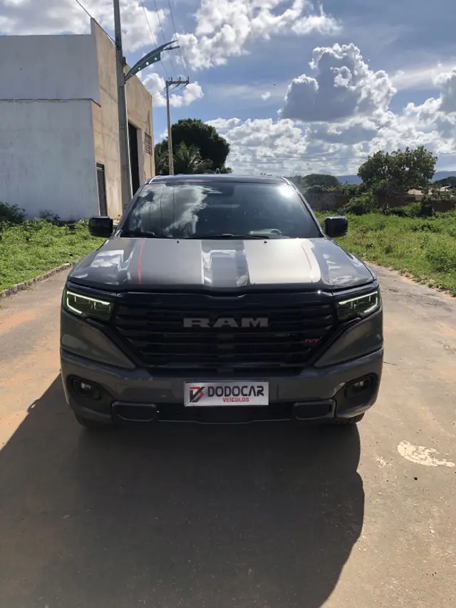 Carro RAM Rampage 2024 R/T 2.0 Turbo