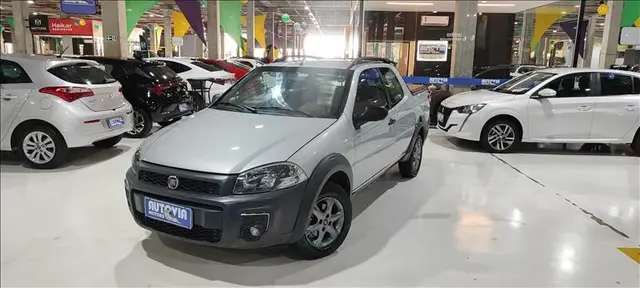 Carro Fiat Strada 2016 Working 1.4 (Flex) (Cabine Dupla)