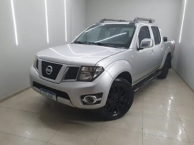 Carro Nissan Frontier 2016 2.5 TD CD SL 4x4 (Aut)