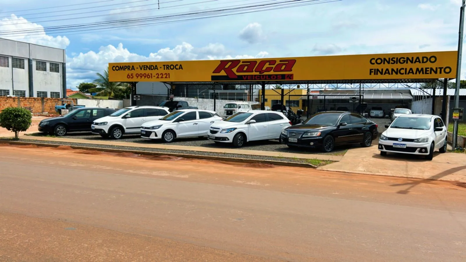 Fachada da loja RACA VEICULOS LTDA - Sapezal - MT
