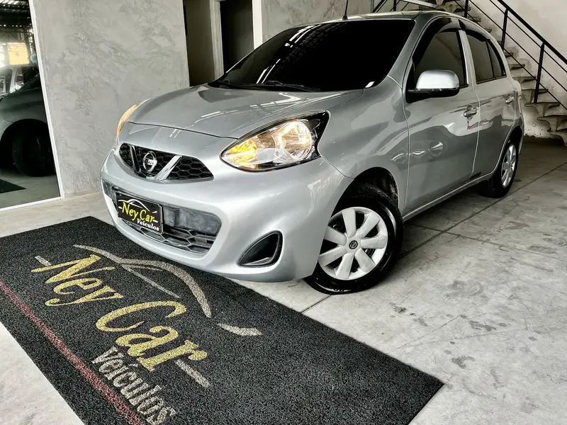 Nissan March 1.0 12V S (Flex)