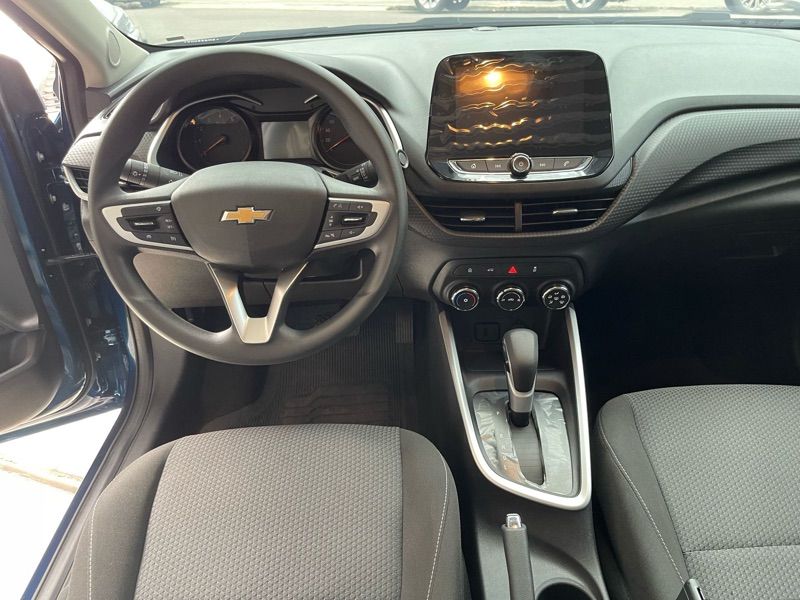 Chevrolet Onix Plus