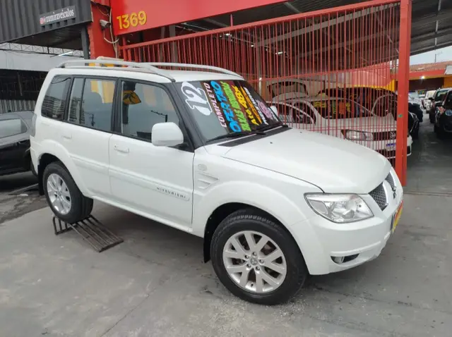 Carro Mitsubishi Pajero TR4 2012 2.0 16V 4x2 (Flex)