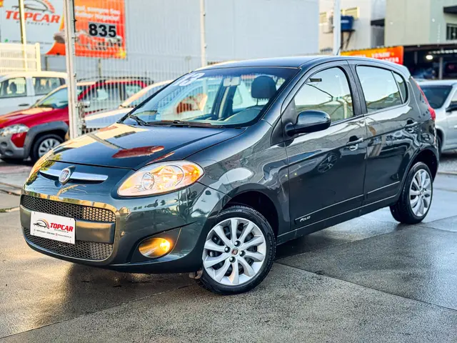 Carro Fiat Palio 2013 Attractive 1.4 8V (Flex)