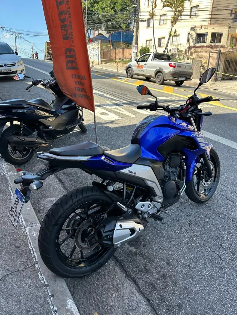 Yamaha Fazer FZ25 Flex
