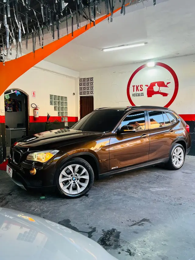 Carro BMW X1 2013 2.0 16V sDrive18i
