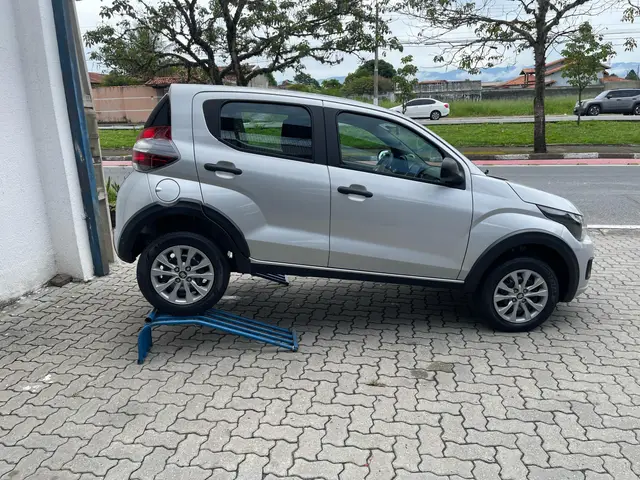 Carro Fiat Mobi 2023 Like 1.0 (Flex)
