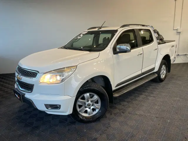 Carro Chevrolet S10 Cabine Dupla 2015 S10 2.8 CTDI LTZ 4WD (Cabine Dupla) (Aut)