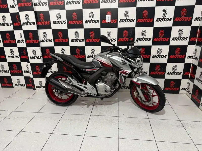 Honda CB 250F Twister (CBS)