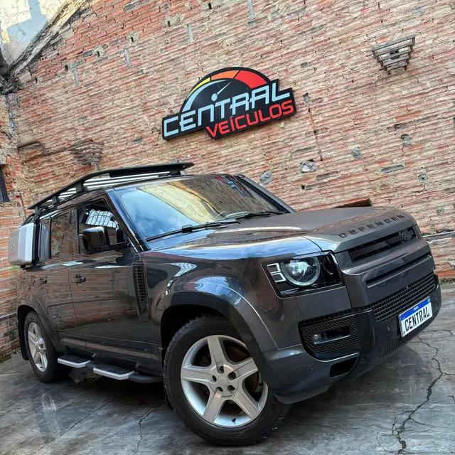 Carro Land Rover Defender 2022 SE 110 2.0 SI4 (Aut)