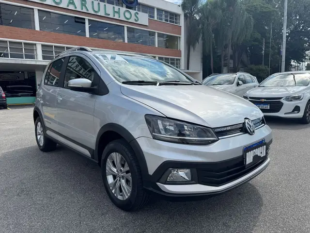 Carro Volkswagen CrossFox 2017 1.6 16v MSI I-Motion (Flex)