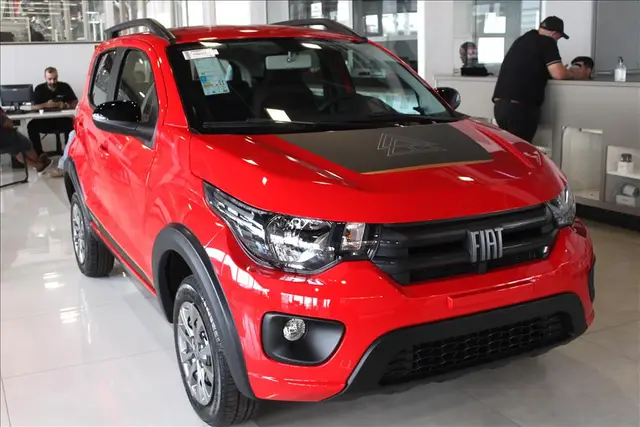 Carro Fiat Mobi 2025 Trekking 1.0