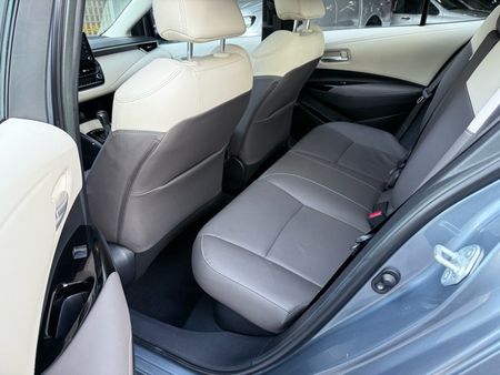 Corolla Altis Premium Hybrid 1.8