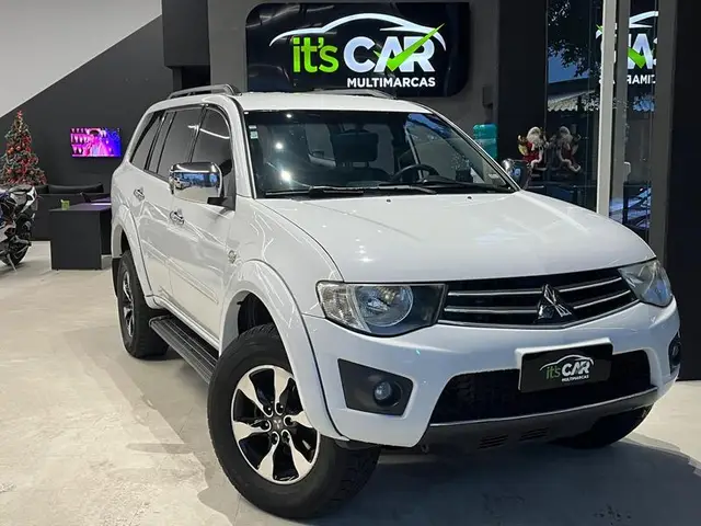 Carro Mitsubishi Pajero Dakar 2015 3.2 DI-D HD 4WD