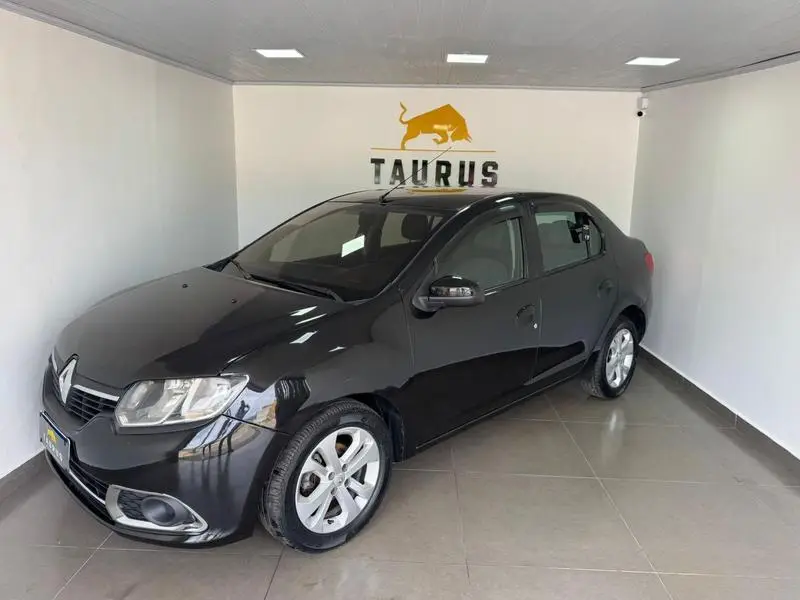 Renault Logan Expression 1.6 16V SCe (Flex)