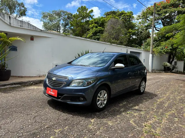 Carro Chevrolet Onix 2014 1.0 Loolapalooza SPE/4