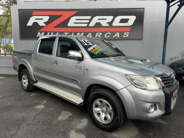 Carro Toyota Hilux Cabine Dupla 2015 Hilux 3.0 TDI 4x4 CD STD