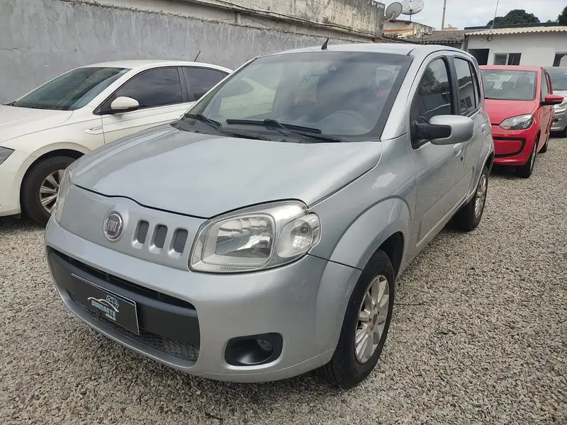 Fiat Uno Vivace 1.0 8V (Flex) 4p