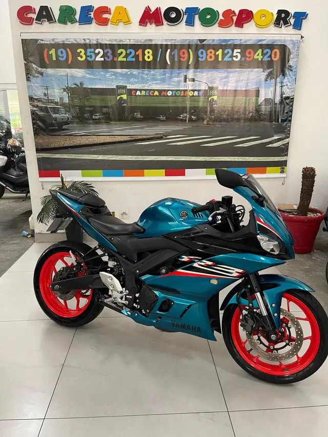 Moto Yamaha YZF R3 2022 (ABS)