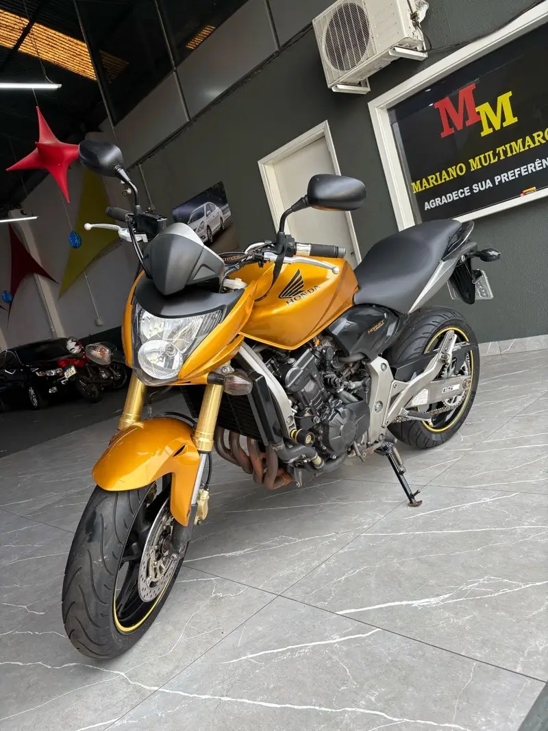Honda CB 600F Hornet (ABS)