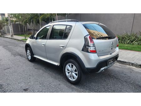 SanderoStepway 1.6 8V (flex)