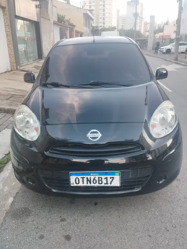 Carro Nissan March 2015 1.0 16V (Flex)