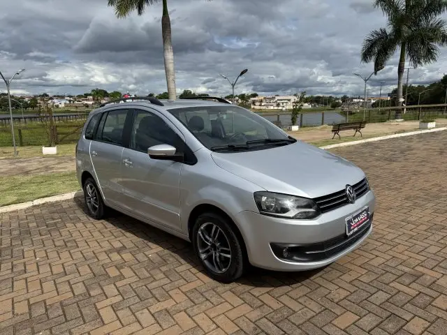 Carro Volkswagen SpaceFox 2012 1.6 8V Trend (Flex)