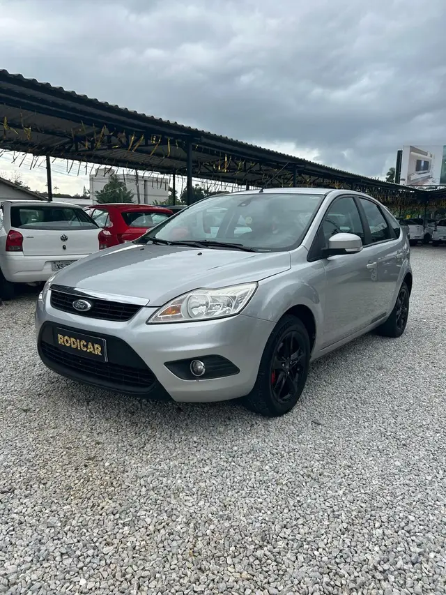 Carro Ford Focus Hatch 2012 2.0 16V Flex
