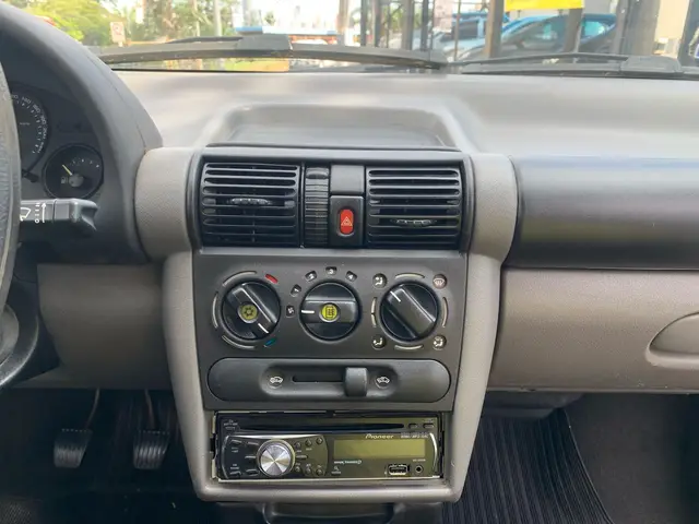 Carro Chevrolet Classic 2011 1.0 VHC (Flex)
