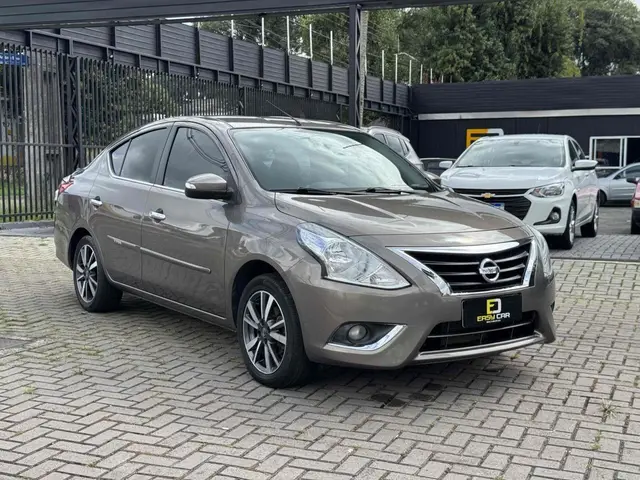 Carro Nissan Versa 2018 1.6 16V SL FlexStart CVT (Flex)
