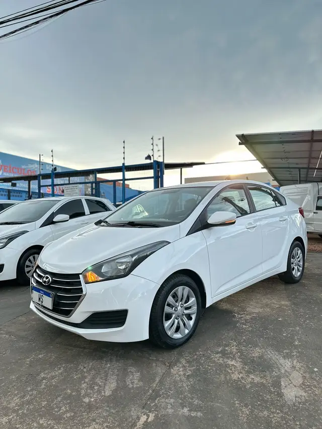 Carro Hyundai HB20S 2018 1.0 Comfort Plus (Flex)