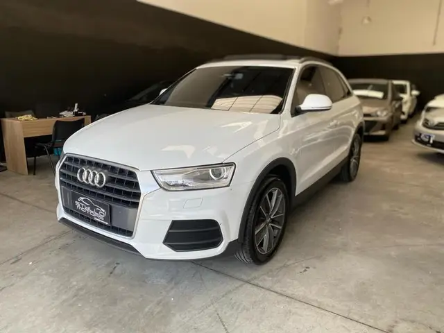 Carro Audi Q3 2016 1.4 TFSI Ambiente S Tronic