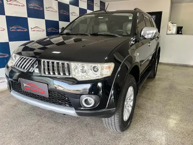 Carro Mitsubishi Pajero Dakar 2011 HPE 3.2 4x4 T.I Dies 5p Aut