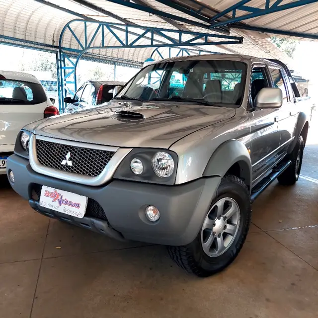Carro Mitsubishi L200 Triton Outdoor 2012 GLS 2.5 4X4