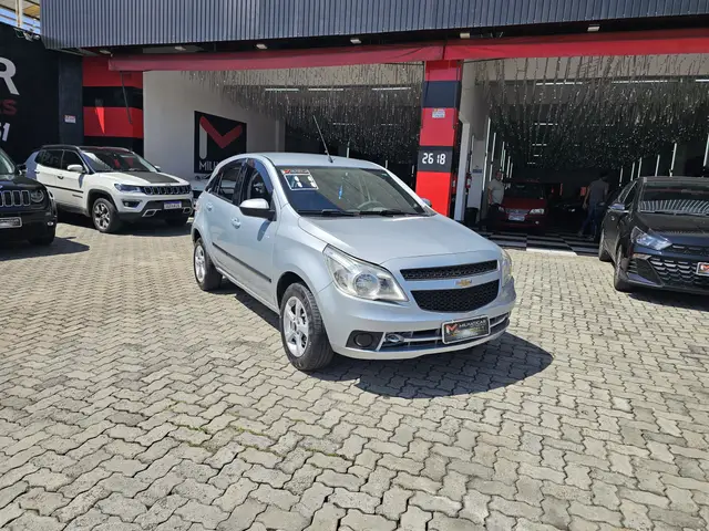Carro Chevrolet Agile 2011 LT 1.4 8V (Flex)