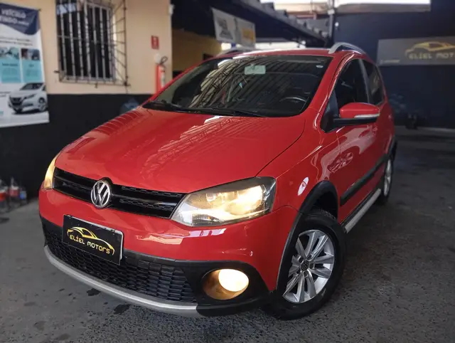 Carro Volkswagen CrossFox 2013 1.6 VHT (Flex)
