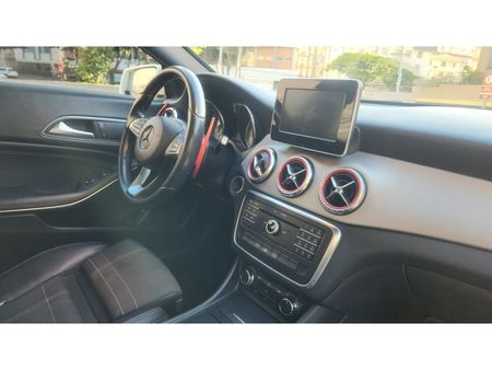 ClasseCLA CLA 200 Urban DCT (Flex)