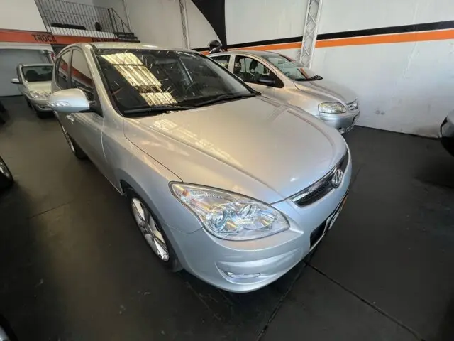 Hyundai i30 GLS 2.0 16V Top (aut.)
