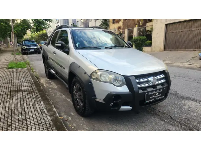Carro Fiat Strada 2012 Adventure 1.8 16V Dualogic (Flex) (Cabine Dupla)