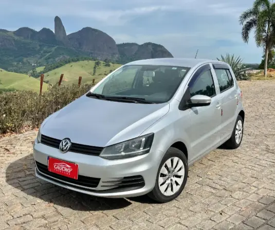 Carro Volkswagen Fox 2015 Trendline 1.0 TEC (Flex)
