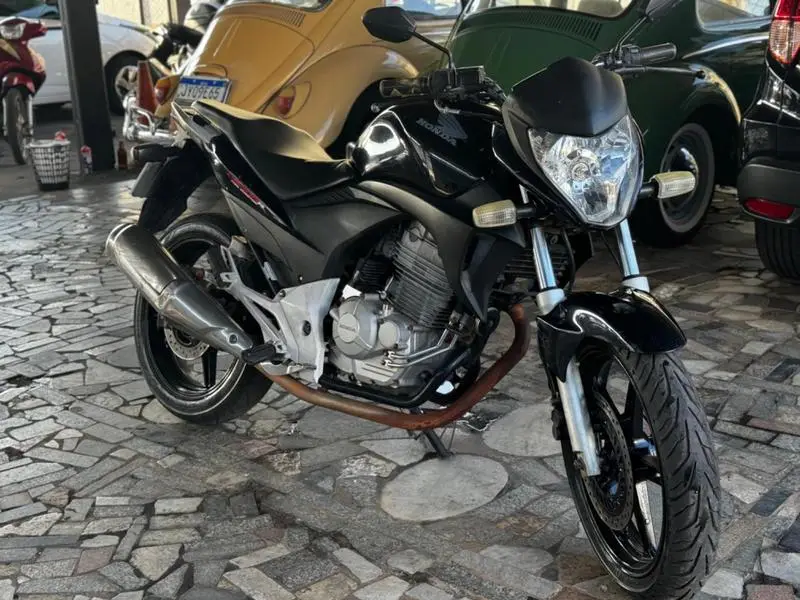 Honda CB 300R Edição Especial