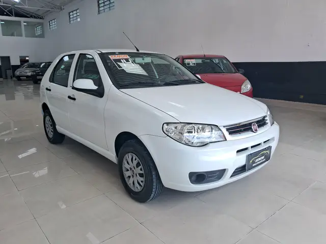 Carro Fiat Palio 2014 Celebration 1.0 Fire Flex 8V 4p