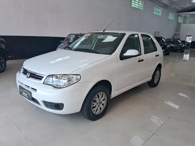 Carro Fiat Palio 2014 Celebration 1.0 Fire Flex 8V 4p