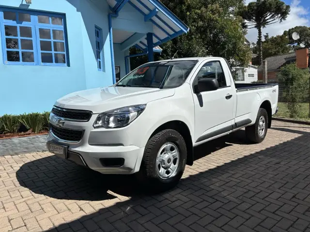 Carro Chevrolet S10 Cabine Simples 2013 S10 2.8 CTDi Cabine Simples LS 4WD