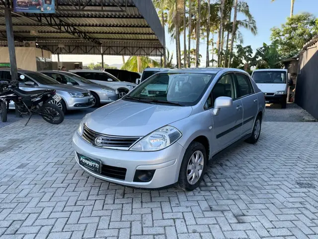 Carro Nissan Tiida Sedan 2011 1.8 16V (Flex)