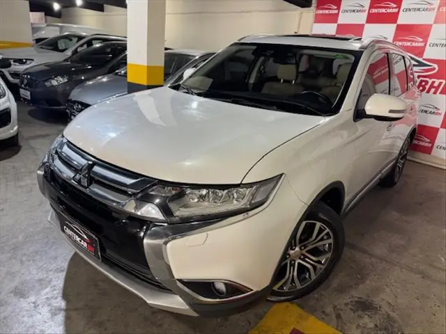 Carro Mitsubishi Outlander 2018 2.2 DI-D Mid 4WD