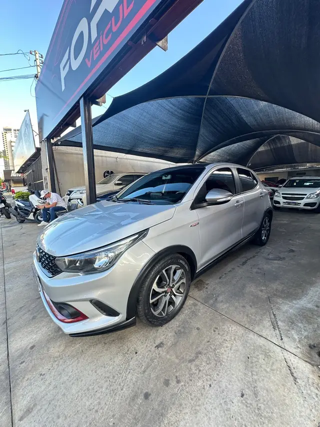 Carro Fiat Argo 2018 HGT 1.8 E.Torq AT6 (Flex)