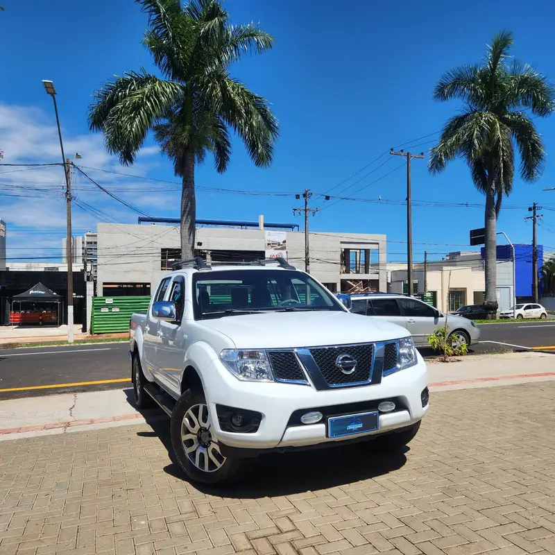 Nissan Frontier 2.5 TD CD 4x4 SL (Aut)