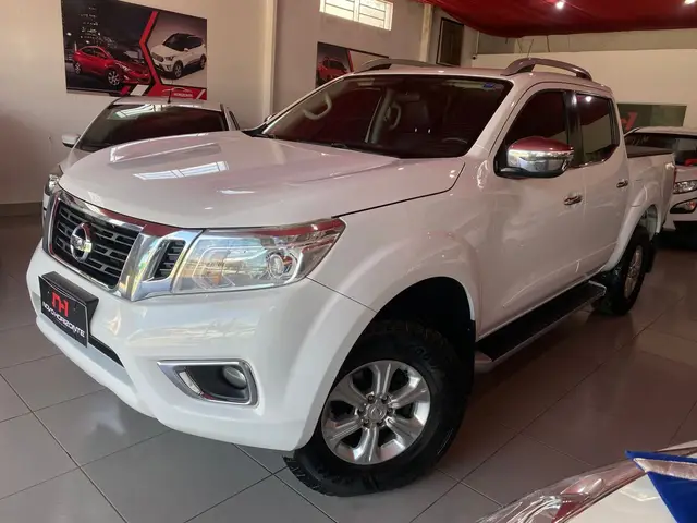 Carro Nissan Frontier 2018 2.3 TD CD LE 4x4 (Aut)