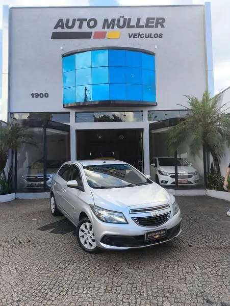 Carro Chevrolet Onix 2013 1.4 LT SPE/4